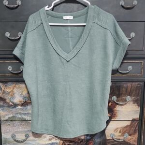 Blu Pepper Ribbed V-Neck Top - Olive